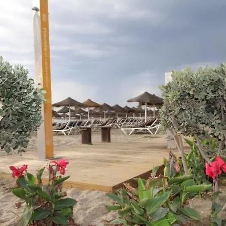 Centro Y Playa 公寓 *