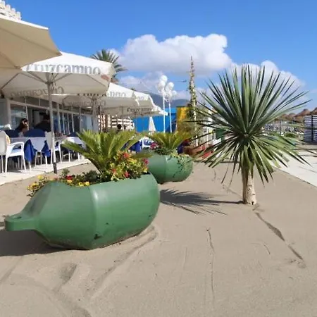 Centro Y Playa 丰希罗拉