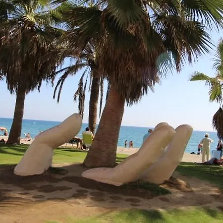 Centro Y Playa 公寓 丰希罗拉